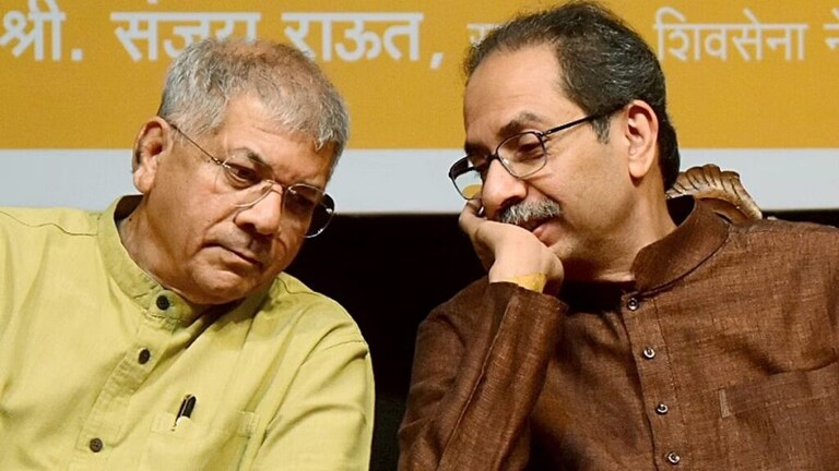 Shiv sena VBA Alliance : उद्धव ठाकरे, प्रकाश आंबेडकर आज करणार घोषणा Mumbai Tak