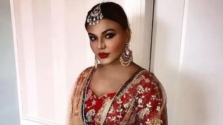 Rakhi Sawant : जामीन अर्ज फेटाळताच राखीला मुंबई पोलिसांनी घेतलं ताब्यात Mumbai Tak