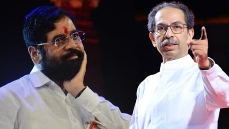 ‘मिंधे’ मुख्यमंत्री, डुप्लिकेट ‘सेना’; दसरा मेळाव्या आधीच शिवसेनेनं एकनाथ शिंदेंवर डागले बाण Mumbai Tak