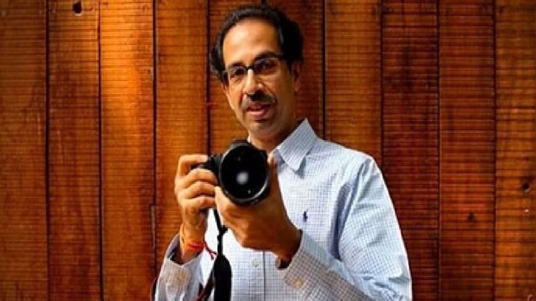 “सगळे सोडून गेले की हे फोटोग्राफी करायला मोकळे” भाजपची उद्धव ठाकरेंवर खोचक शब्दांमध्ये टीका Mumbai Tak