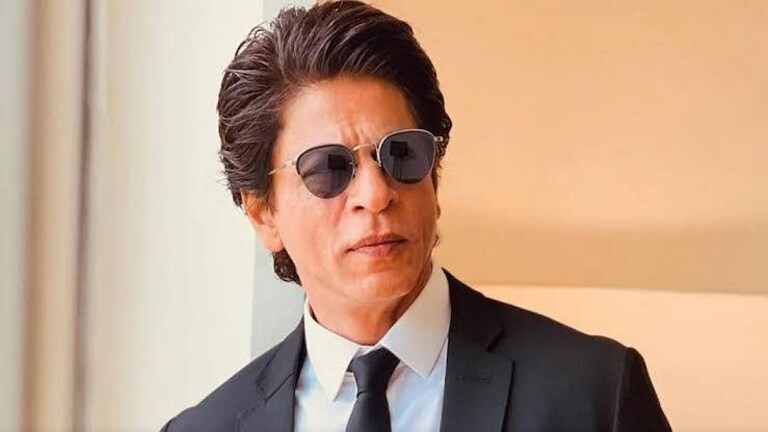 Shahrukh khan ने रात्रीच्या 2 वाजता मुख्यमंत्र्यांना का फोन केला? Mumbai Tak