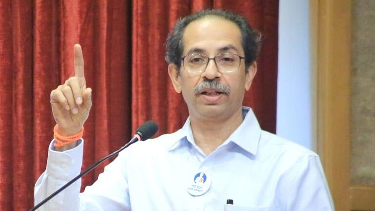 Uddhav Thackeray: ‘विधानसभेची मध्यावधी निवडणूक लागू शकते’, ठाकरेंचं मोठं विधान Mumbai Tak