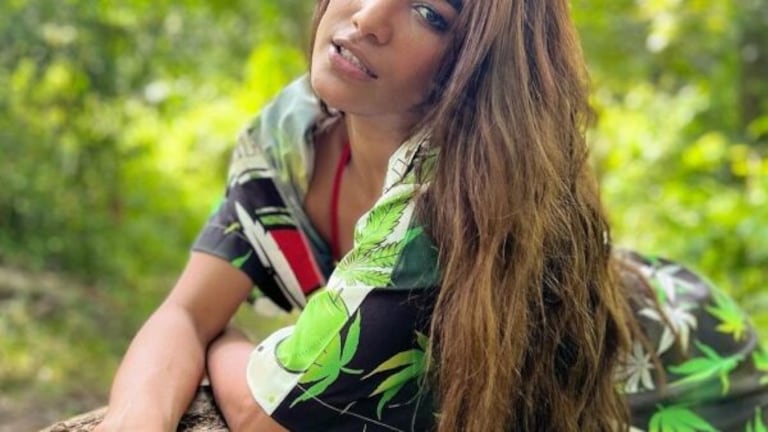 पतीकडून छळ, बाथरूम व्हिडीओ लीक; वादग्रस्त Poonam Pandey अशी आली प्रसिद्धीच्या झोतात Mumbai Tak