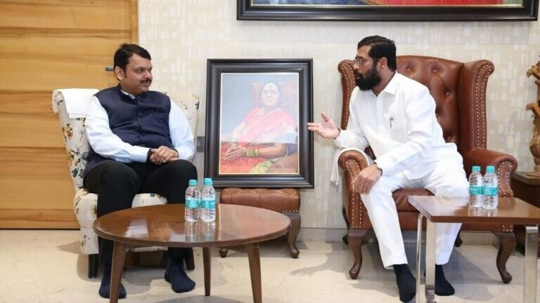 अर्थसंकल्प: राज्यमंत्रीच नाही विधान परिषदेत कोण मांडणार बजेट? शिंदे-फडणवीसही गडबडले Mumbai Tak