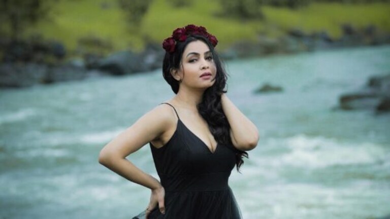 ‘अंगुरी भाभी’च्या सासू-सासऱ्यांना अॅक्टिंगमुळे होती अडचण! 19 वर्षांनंतर घटस्फोट Mumbai Tak