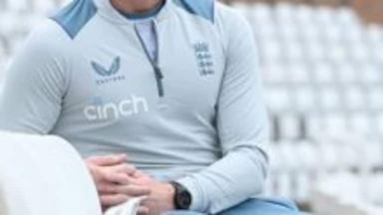 Ben Stokes: रेल्वे स्टेशनवरून क्रिकेटरची बॅग चोरीला, पोट धरून हसवणाऱ्या मीम्सचा पूर Mumbai Tak