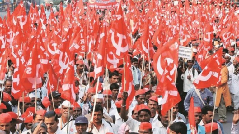 Farmer Long March: अस्वस्थ वाटलं अन्… लाँग मार्चमध्ये शेतकऱ्याचा मृत्यू Mumbai Tak