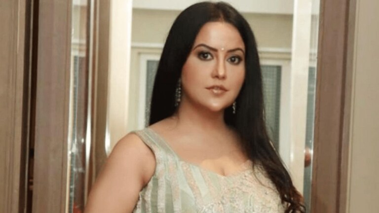 अमृता फडणवीस ब्लॅकमेल प्रकरणी मोठी घडामोड, थेट गुजरातमधून अटकेची कारवाई Mumbai Tak