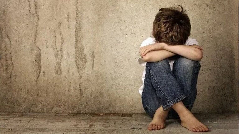 19 वर्षाच्या मुलीने केलेला 15 वर्षाच्या मुलावर बलात्कार, कोर्टाने सुनावली ‘ही’ शिक्षा Mumbai Tak