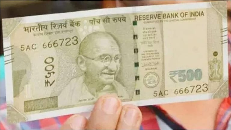 56 ब्लेड गिळणारा ‘हा’ आहे तरी कोण?, डॉक्टरांनी ‘असे’ वाचवले प्राण Mumbai Tak