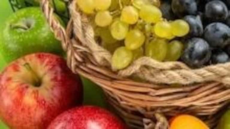Most Expensive Fruits : जगातील या महागड्या फळांविषयी माहितीये का? Mumbai Tak