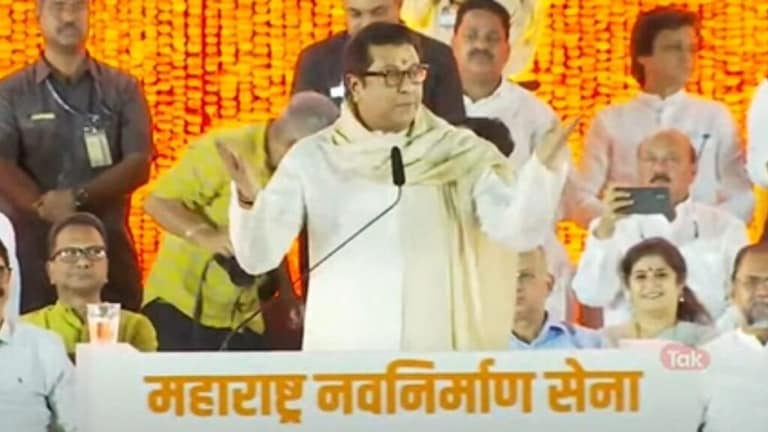 “उद्धवला ओबेरॉयमध्ये घेऊन गेलो अन् विचारलं”; राज ठाकरेंनी सांगितला ‘तो’ प्रसंग Mumbai Tak