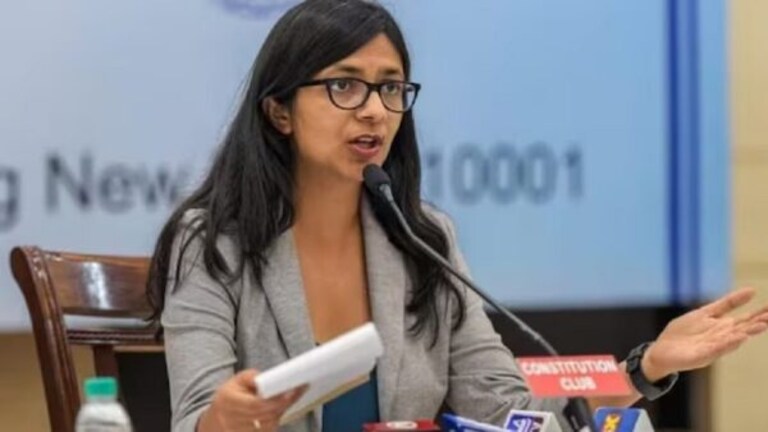 Swati Maliwal: ‘वडिलांनीच माझं लैंगिक शोषण केलं, ते घरी आले की…’ Mumbai Tak