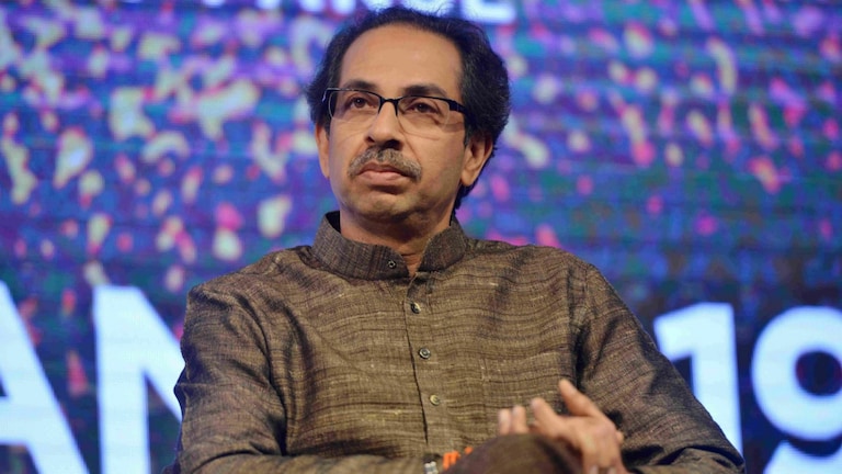 उद्धव ठाकरेंनी नाशिक सोडून मालेगावच का निवडलं? काय आहे राजकीय रणनीती? Mumbai Tak