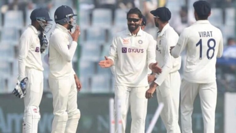 दिल्लीत भारताचा डंका; तिसऱ्याच दिवशी ऑस्ट्रलियाचा केला 6 गडी राखून पराभव Mumbai Tak