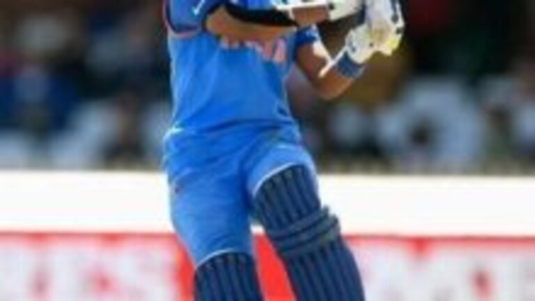 Harmanpreet Kaur : हरमनप्रीतला माजी कर्णधाराने फटकारलं, विराटची अनुष्का आली धावून Mumbai Tak