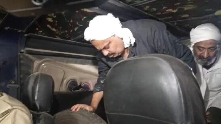 ‘मेन बात ये है कि गुड्डू मुस्लिम…’ अतिकचे शेवटचे शब्द अन् थेट डोक्यात गोळी… what were atiq ahmeds last words before losing his life atiq and his brother ashraf ahmed shot dead