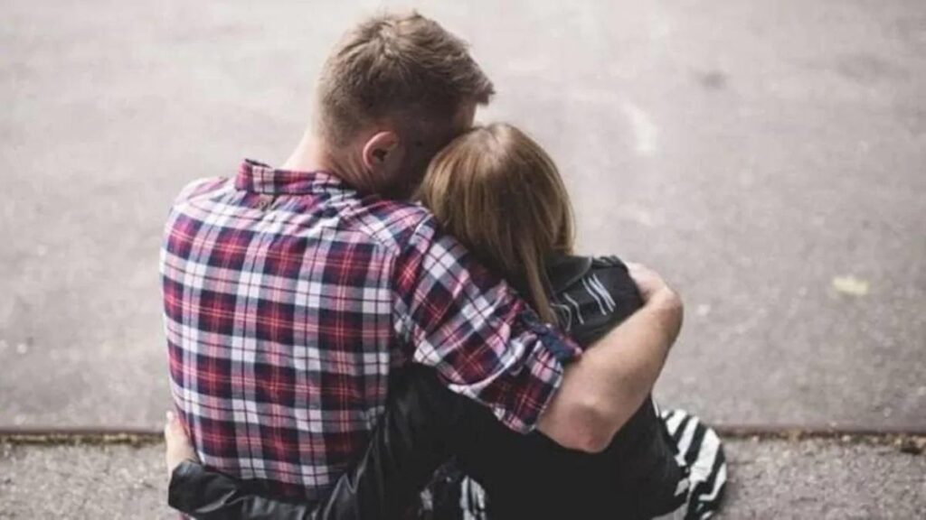 Dating App Boyfriend cheat with girlfriend