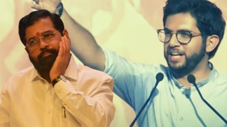 “ठाण्यातून लढणार अन् जिंकूनही येणार!” शिंदेंच्या बालेकिल्ल्यातूनच ठाकरेंनी दिलं आव्हान Shivsena (UBT) Leader Aditya Thackeray in Thane protesting the attack on Roshni Shinde