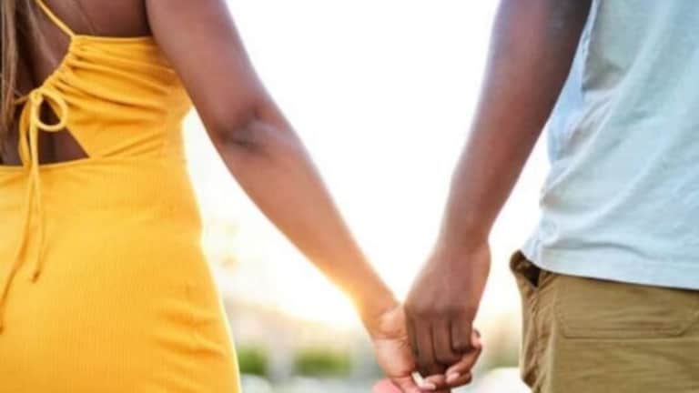 लग्नाला 10 वर्ष, 3 मुलं… पती-पत्नीची DNA टेस्ट झाली अन् पायाखालची सरकली जमीन… A couple tied in marriage for the last 10 years was shocked when it was found in their DNA report that they are brother and sister