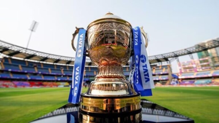 IPL : खेळाडू खरेदी करण्यासाठी संघाकडे पैसे कसे येतात, कमाई कशी होते? How do franchises that spend so much on players make money in the IPL