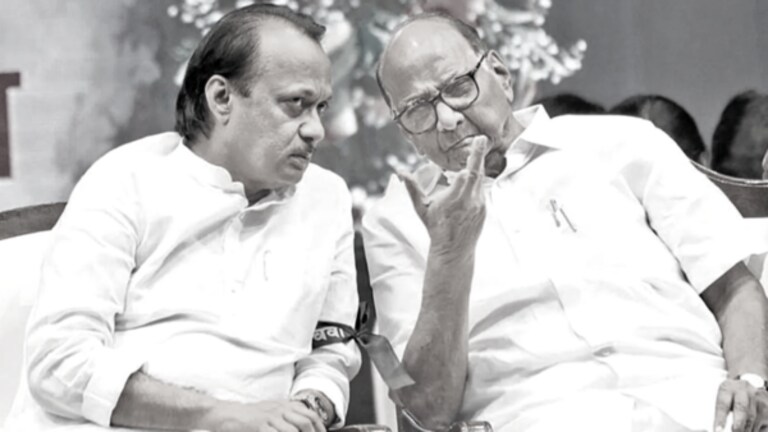 NCP फुटणार?: शरद पवारांनी अजित पवारांचा विषयच संपवला, म्हणाले… भाजपसोबत जाऊन शिंदे-फडणवीस सरकारमध्ये सहभागी होण्याची अजित पवारांची इच्छा असून, त्यांना पक्षातील 30 पेक्षा अधिक आमदारांचा पाठिंबा असल्याचंही सागितलं जात आहे. पण, यावर शरद पवार यांनी पुर्णपणे वेगळी भूमिका मांडली आहे.