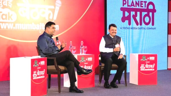 Devendra fadnavis in mumbai tak baithak