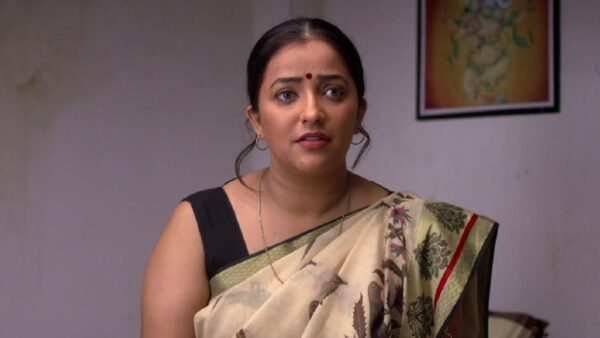 अभिनेत्री अपूर्वा नेमळेकरच्या अवघ्या 28 वर्षीय भावाचं निधन, मृत्यूचं कारण…? apurva nemalekar 28 year old brother death