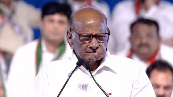 sharad pawar reaction on cm changing movement