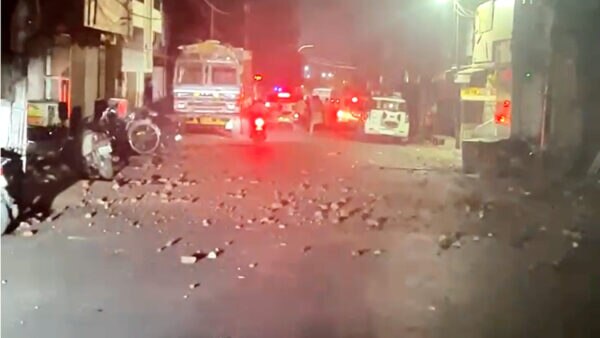 stone pelting in akola after two group clashes