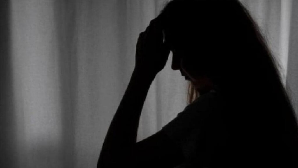friendship on instagram cost the police woman dearly the young man sexually assaulted her by luring her for marriage
