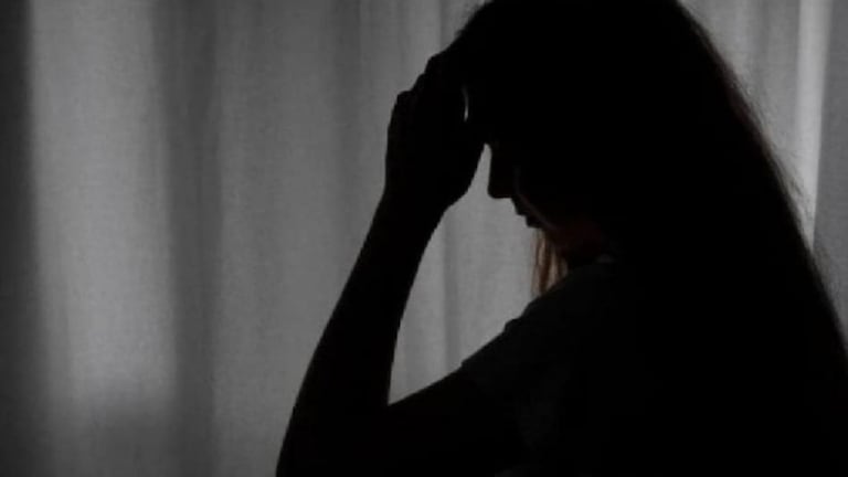 Crime: पोलीस महिलेसोबत लव्ह, सेक्स, अन्.. इंस्टाग्राममुळे घडली आयुष्यभराची अद्दल friendship on instagram cost the police woman dearly the young man sexually assaulted her by luring her for marriage