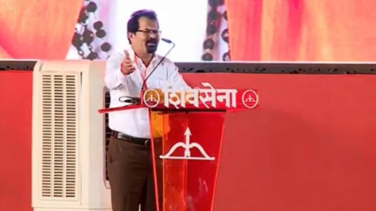 उद्धव ठाकरेंचा साथीदार काळाने हिरावला! विश्वनाथ महाडेश्वर यांचं निधन Former mumbai mayor vishwanath mahadeshwar passes away