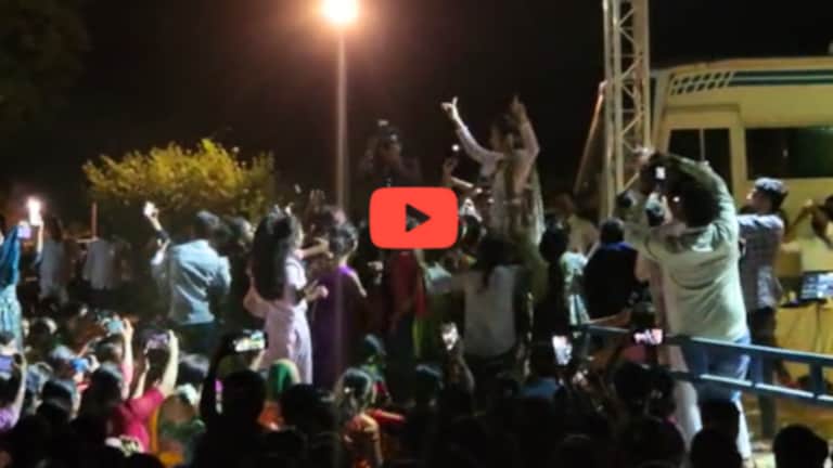 ना गोंधळ, ना… गौतमी पाटीलने गावातील महिलांसोबत धरला ठेका, पाहा VIDEO Famous dancer Gautami patil dance with village women and girls, video goes viral