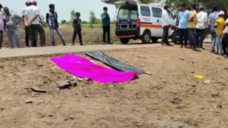 सांगलीत क्रूरतेचा कळस! …अन् त्याने बापालाच ट्रॅक्टरखाली चिरडून मारले Sangli Crime news in marathi : Son crushed his father to death under a tractor in miraj