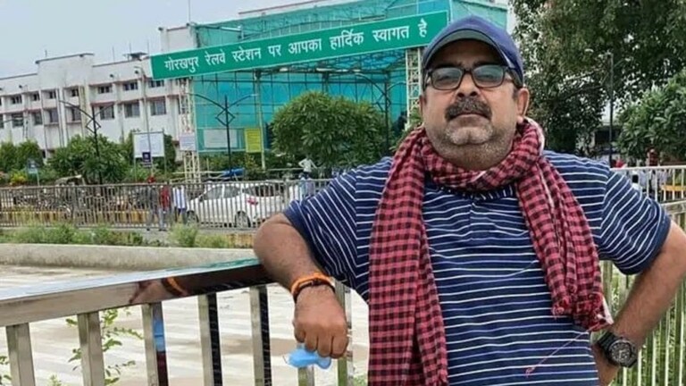 IAS: कधीकाळी गोळ्या झाडणाऱ्या ‘या’ माणसाने घडवले शेकडो कलेक्टर… many of students taught by him have become collectors know the story of ojha sir who fired bullets in his time