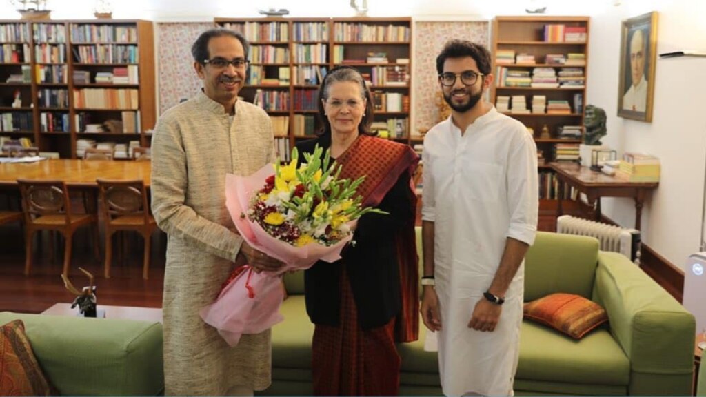 sonia gandhi made the first phone call to uddhav thackeray when eknath shinde rebelled said bhai jagtap