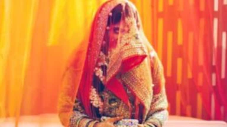 लग्न केलं पण शारीरिक संबंधच ठेवले नाही, वैतागलेल्या बायकोने… newly married wife reach police station against husband