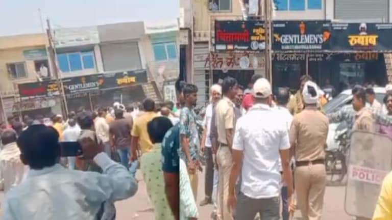 धाराशीवमध्ये तानाजी सावंत गट आणि महाविकास आघाडीत तुफान राडा tanaji Sawant group and maha vikas aghadi group clashes together paranda bazar samiti election dharashiv