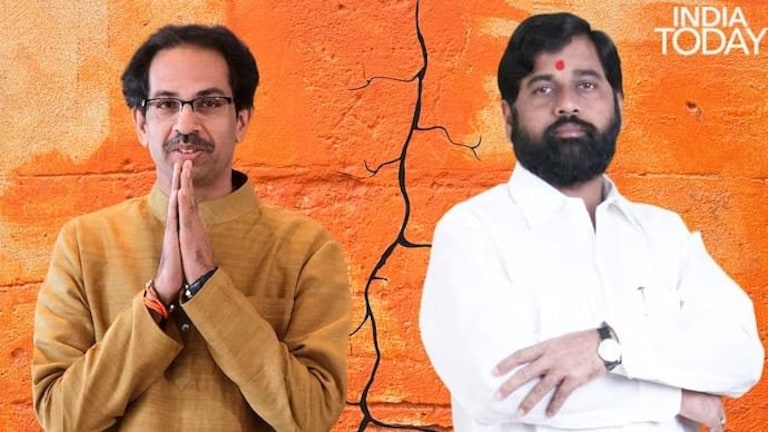 Maharashtra Political Crisis: शिंदेंनी शिवसेना फोडली अन्.. बंडानंतर आजवर काय-काय घडलं? maharashtra political crisis after eknath shindes rebellion what has happened in the power struggle in maharashtra so far