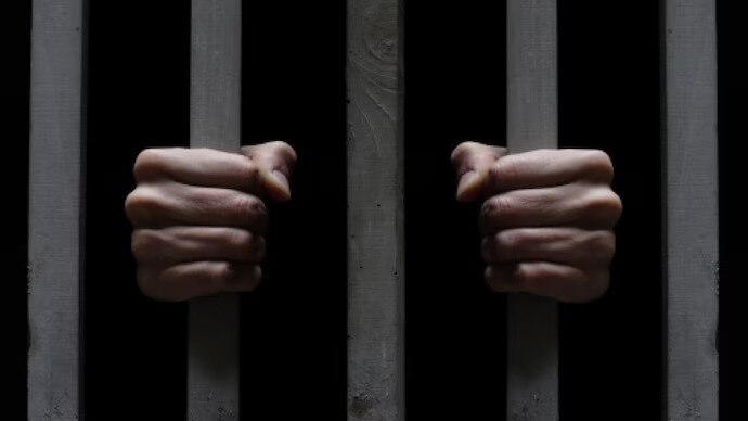 Mumbai News : 2 prisoners unnatural sex with male inmate at Mumbai's Arthur Road jail.