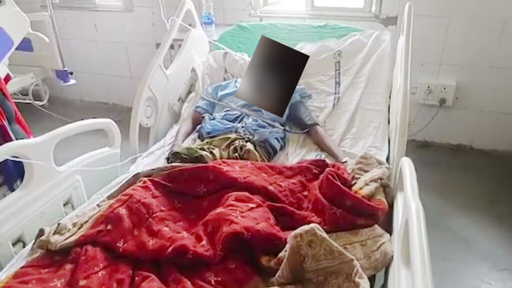 broke the bangles and put them in the women mouth hit his head on wall daughter-in-law harassment in buldhana