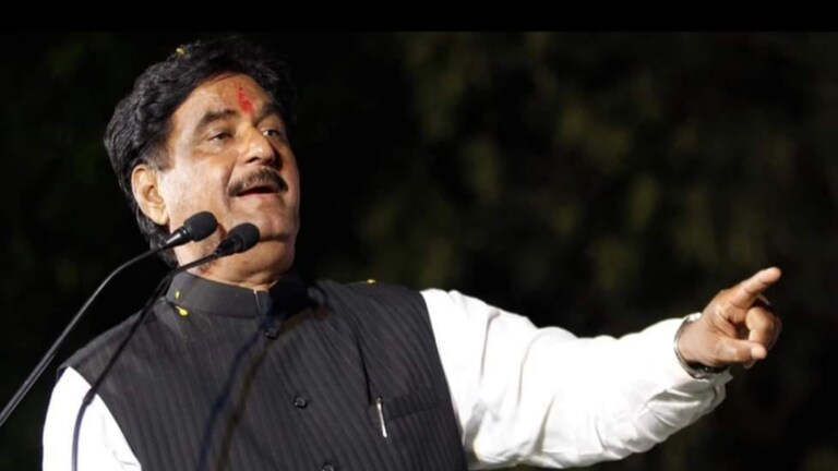 काँग्रेस नेत्याचा गोपीनाथ मुंडेंनी ‘असा’ केलेला करेक्ट कार्यक्रम, तावडेंनी सांगितला भन्नाट किस्सा gopinath munde bjp vinod tawde interesting story congress leader mumbai tak chawdi