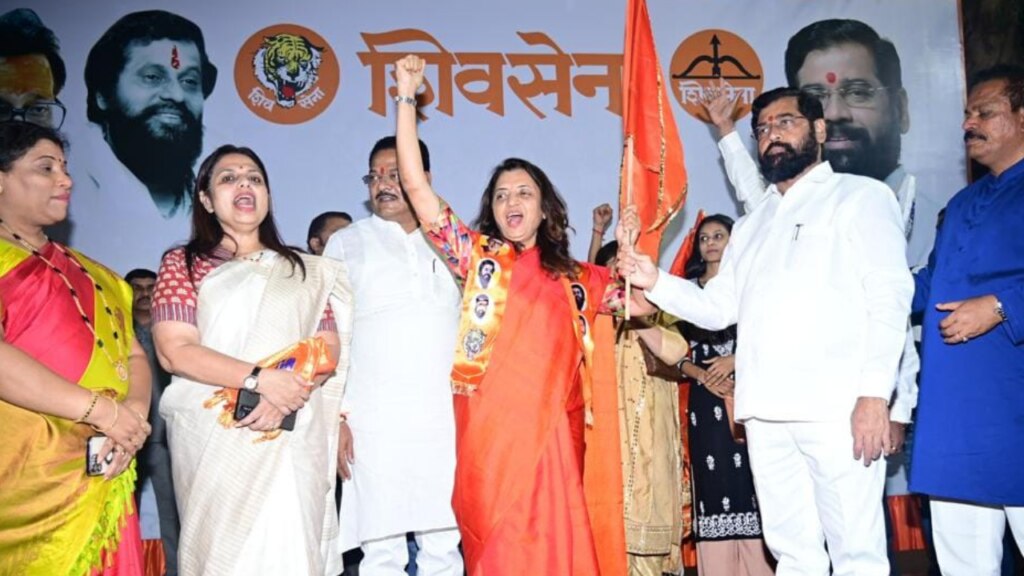 Manisha Kayande has made serious allegations against Uddhav Thackeray after joining Shiv Sena.