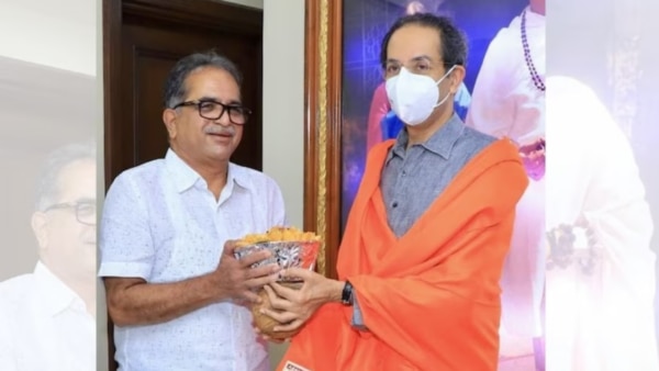 Uddhav Thackeray has once again suffered a setback in Maharashtra. Former party MLA Shishir Shinde has resigned from Shiv Sena (UBT).