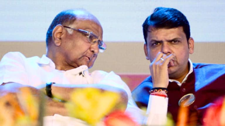 शरद पवारांनी डाव टाकला, देवेंद्र फडणवीस-अजित पवार सापडले ‘ट्रॅप’मध्ये? Devendra fadnavis said in interview sharad pawar had given consent to ncp bjp alliance govt