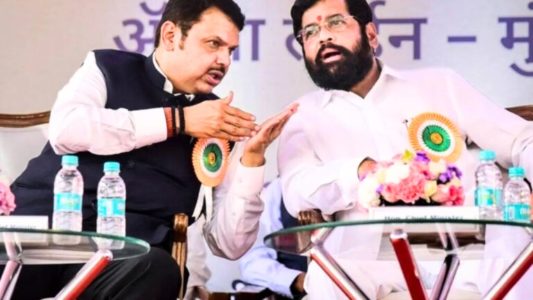 शिंदे सरकारचा मंत्रिमंडळ विस्तार लवकरच! देवेंद्र फडणवीसांनी सांगितला मुहूर्त Deputy Chief Minister of Maharashtra devendra fadnavis said cabinet expansion of under the eknath shinde government will be in july 2023.