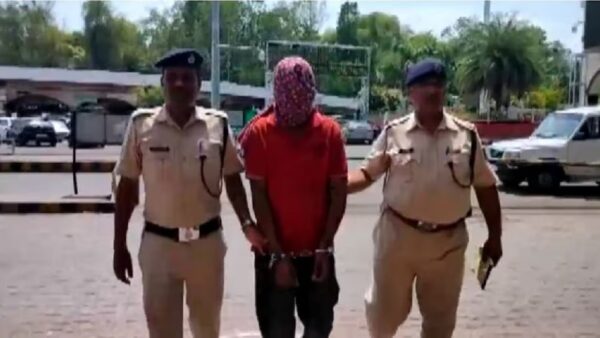 man killed in nagpur railway station with stone nagpur crime story