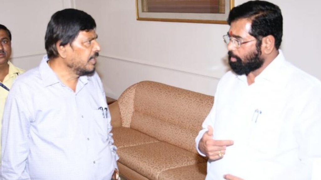 In a press conference in Beed, Ramdas Athawale has demanded that RPI get a place in the cabinet expansion in the state. See what Athavale actually said.