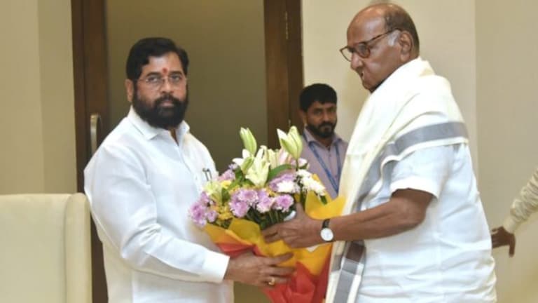 Maharashtra politics : शरद पवारांनी एकनाथ शिंदे यांची का घेतली भेट? cm eknath shinde and sharad pawar meet varsha bunglow reason behind the meeting came to light